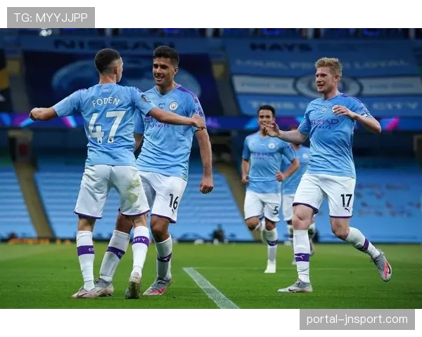 速报：亚特兰大4-1大胜桑普多利亚，其中两球来自禁区前沿的任意球直接攻门